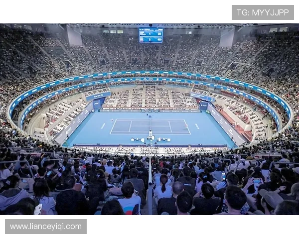 2025年网球赛季回顾：新星崛起与老将挑战，激烈竞争点燃全球网球热潮