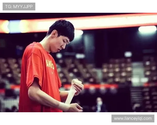 中国男篮力克澳大利亚迎来世界杯八强梦,周琦表现亮眼带领球队晋级 中国男篮力克澳大利亚迎来世界杯八强梦,周琦表现亮眼带领球队晋级