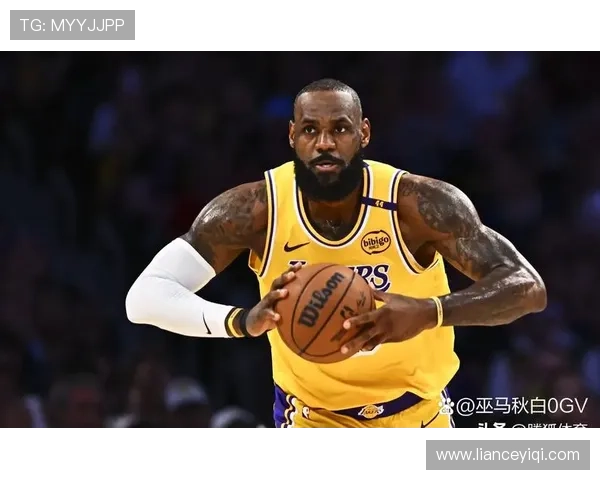 詹姆斯带伤砍下三双湖人逆转勇士全场高呼传奇再现 詹姆斯带伤砍下三双湖人逆转勇士全场高呼传奇再现