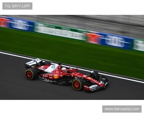 F1赛事最新动态：红牛车队优势显著 汉密尔顿争冠希望依旧渺茫