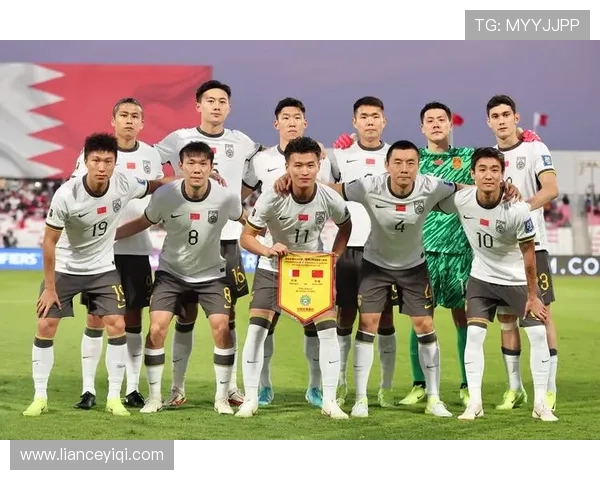 国足迎来关键战役新帅首秀引发球迷期待与热议全面升温备战状态成焦点