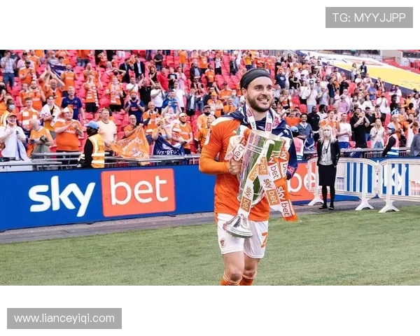 布莱克浦俱乐部发布新赛季规划聚焦引援青训与竞技目标整体发展方向 布莱克浦俱乐部发布新赛季规划聚焦引援青训与竞技目标整体发展方向